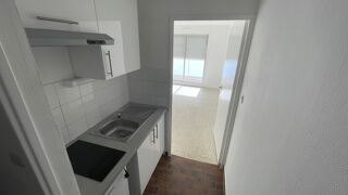  Appartement à louer 2 pièces 31 m²