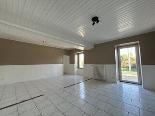  Maison à louer 6 pièces 126 m²