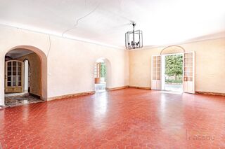  Maison à vendre 8 pièces 238 m²