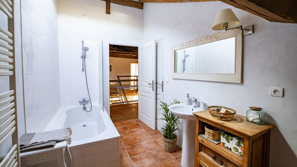 � vendre  Maison Bardos (64520)