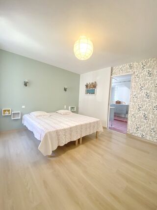  Villa � vendre 8 pi�ces 210 m�