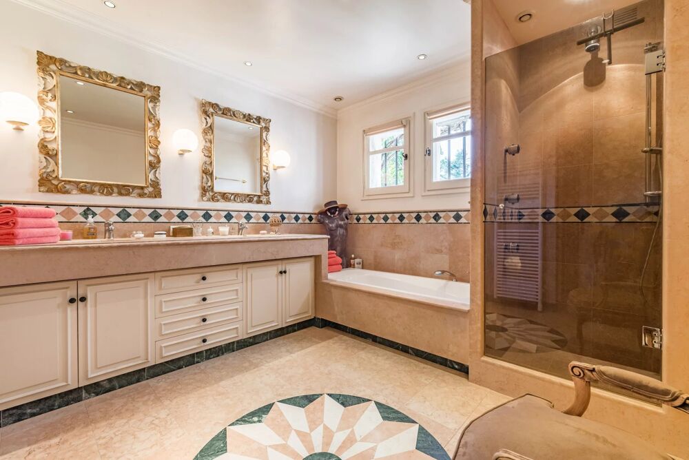 � vendre  Villa Ch�teauneuf-Grasse (06740)