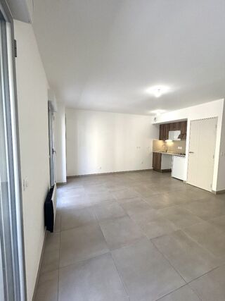  Appartement à louer 2 pièces 45 m²