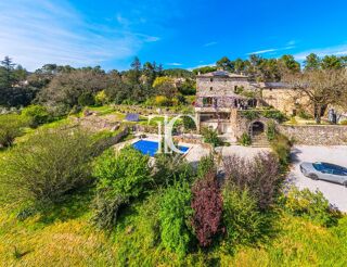  Villa � vendre 8 pi�ces 302 m�