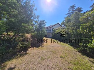  Maison � vendre 9 pi�ces 245 m�