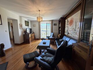  Maison � vendre 9 pi�ces 220 m�