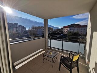  Appartement à louer 3 pièces 63 m²