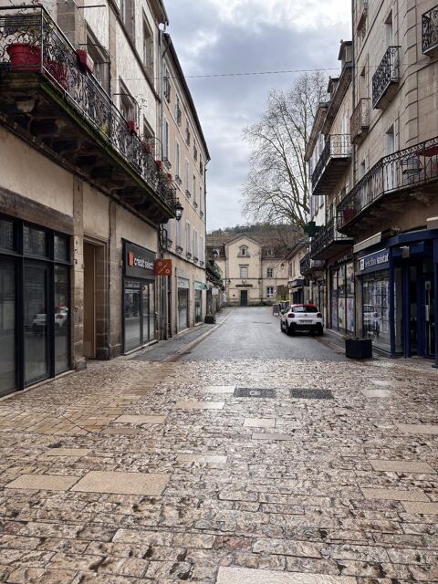Local commercial 667 46100 Figeac