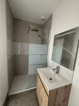  Immeuble à vendre 159 m²
