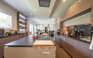  Maison à vendre 10 pièces 360 m²
