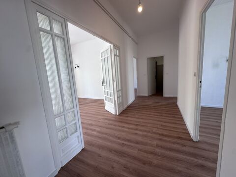  Appartement � louer 4 pi�ces 121 m�