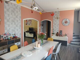  Maison  vendre 8 pices 146 m