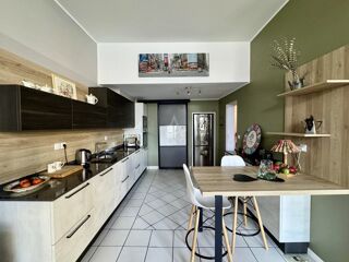  Appartement  vendre 4 pices 111 m