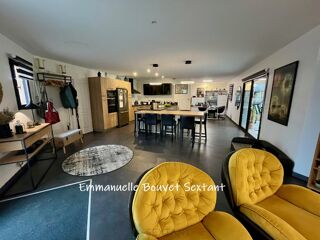  Villa  vendre 15 + pices 401 m