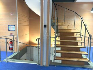  Immeuble  vendre 681 m