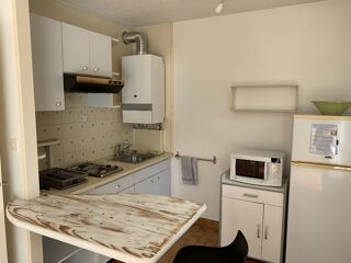  Appartement à louer 1 pièce 30 m²