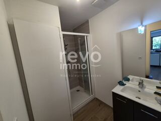  Appartement à louer 2 pièces 56 m²