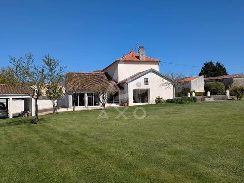   Maison de maître Maison - 8 pièce(s) - 280 m²