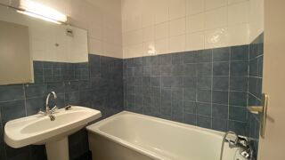  Appartement à louer 2 pièces 32 m²