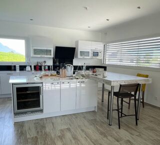  Villa  vendre 5 pices 140 m