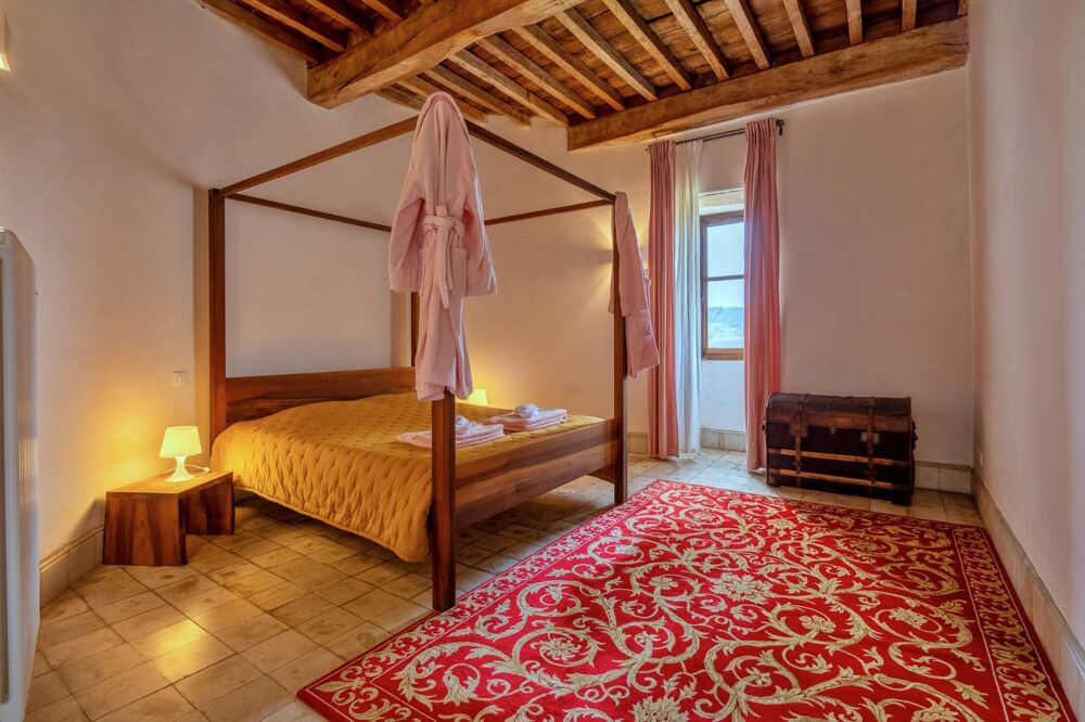 � vendre  Propri�t�/ch�teau Figeac (46100)