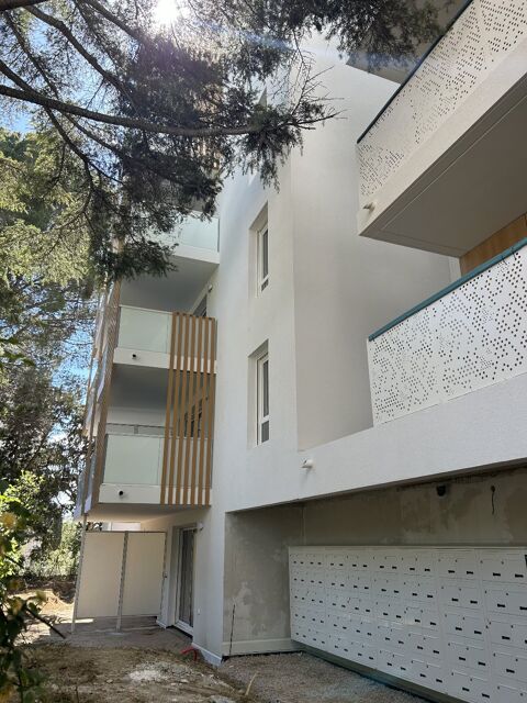  Parking / Garage � louer 