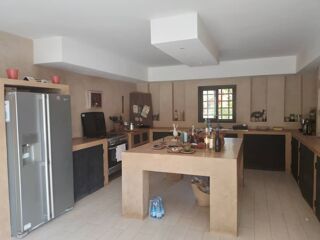  Maison � vendre 5 pi�ces 330 m� Ngaparou