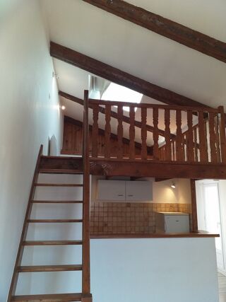  Appartement à louer 3 pièces 45 m²