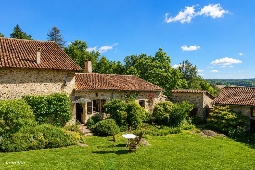 à vendre  Villa Saint-Martin-le-Pin (24300)