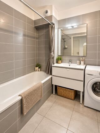  Appartement à louer 3 pièces 58 m²