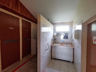  Immeuble � vendre 15 + pi�ces 370 m�