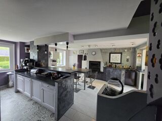  Maison � vendre 9 pi�ces 275 m�