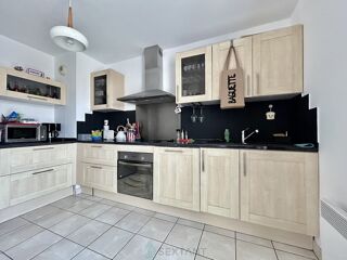  Appartement � vendre 3 pi�ces 79 m�