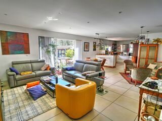  Maison � vendre 10 pi�ces 261 m�