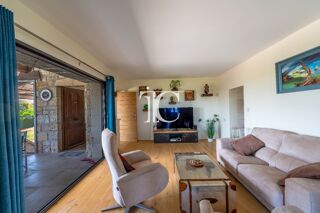  Villa à vendre 7 pièces 166 m²