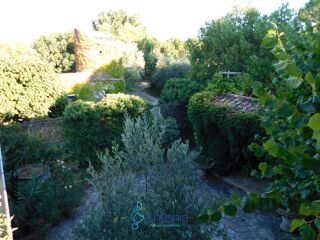  Villa  vendre 8 pices 305 m