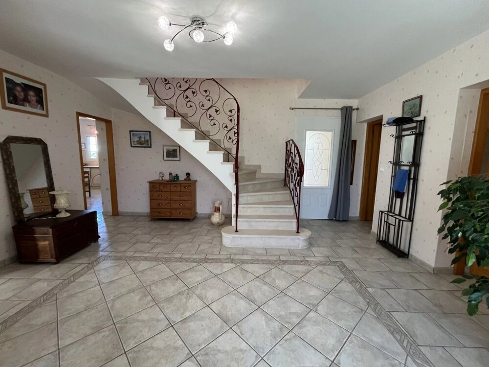 Vente Maison Maison et d�pendances Becheresse