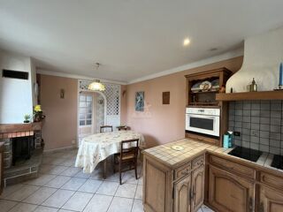  Maison  vendre 7 pices 195 m