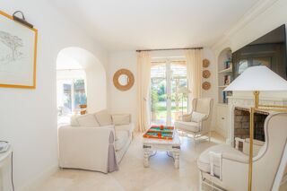  Maison � vendre 15 + pi�ces 438 m�