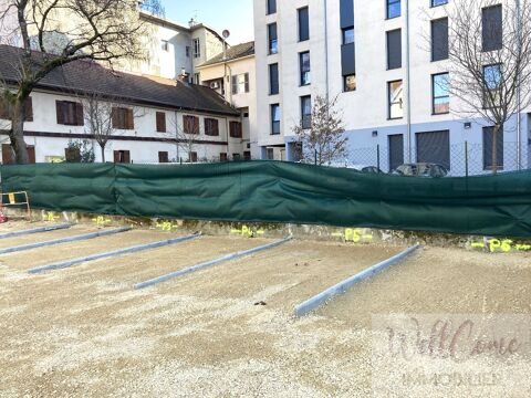  Parking / Garage � louer 