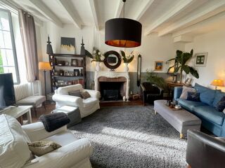  Villa  vendre 7 pices 247 m