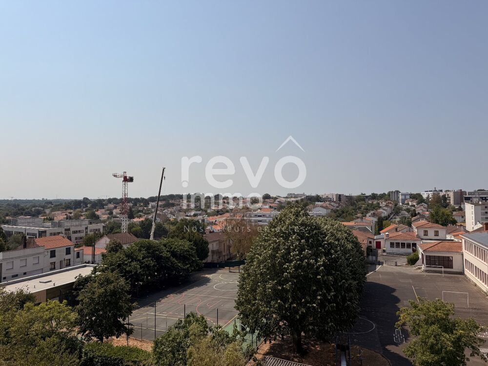 Appartement 3 pièces 64 m² · à La Roche sur Yon · 64 m² · 131 000 €