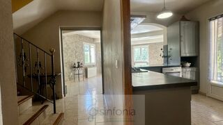  Maison  vendre 8 pices 234 m