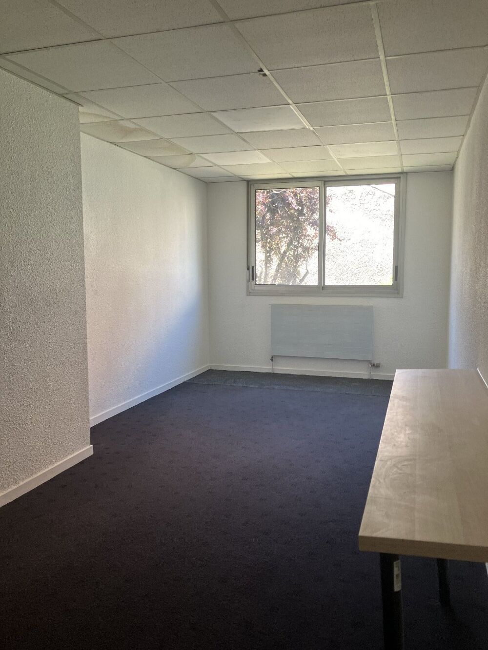   Bureau 