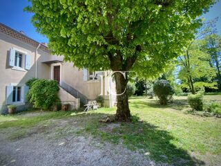  Maison à vendre 15 + pièces 345 m²
