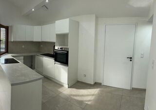  Appartement à louer 3 pièces 70 m²
