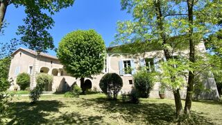  Villa à vendre 15 + pièces 266 m²
