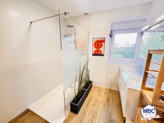  Maison � vendre 9 pi�ces 243 m�