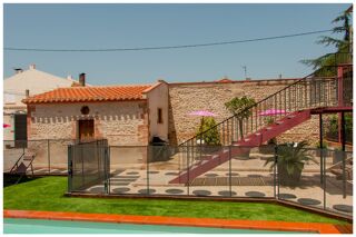  Maison � vendre 15 + pi�ces 320 m�