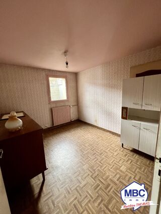  Maison à vendre 4 pièces 748 m²